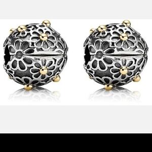 PANDORA BRAND " LAZY DAISY CLIPS 14K ACCENT EXCELLENT CONDITION ! LIKE NEW